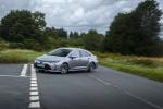 Toyota Corolla Hybrid Sedan 2019 года (UK)